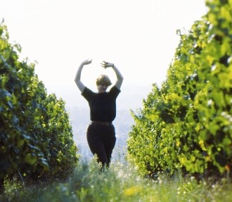 Finnish vineyard, woman dancing