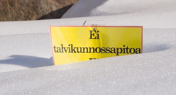 This path is not maintained during the winter – but maybe you knew that even if you couldn’t read the sign.