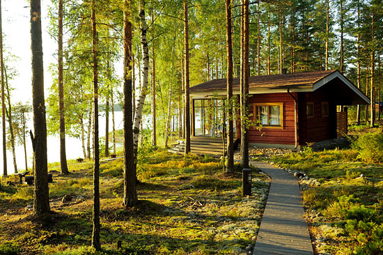 4056-midsummer_02_visitfinland_anneli-hongisto_550px-jpg