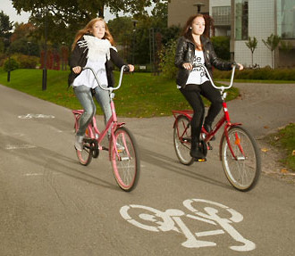 Paseos en bicicleta, carriles bici, Helsinki, Finlandia