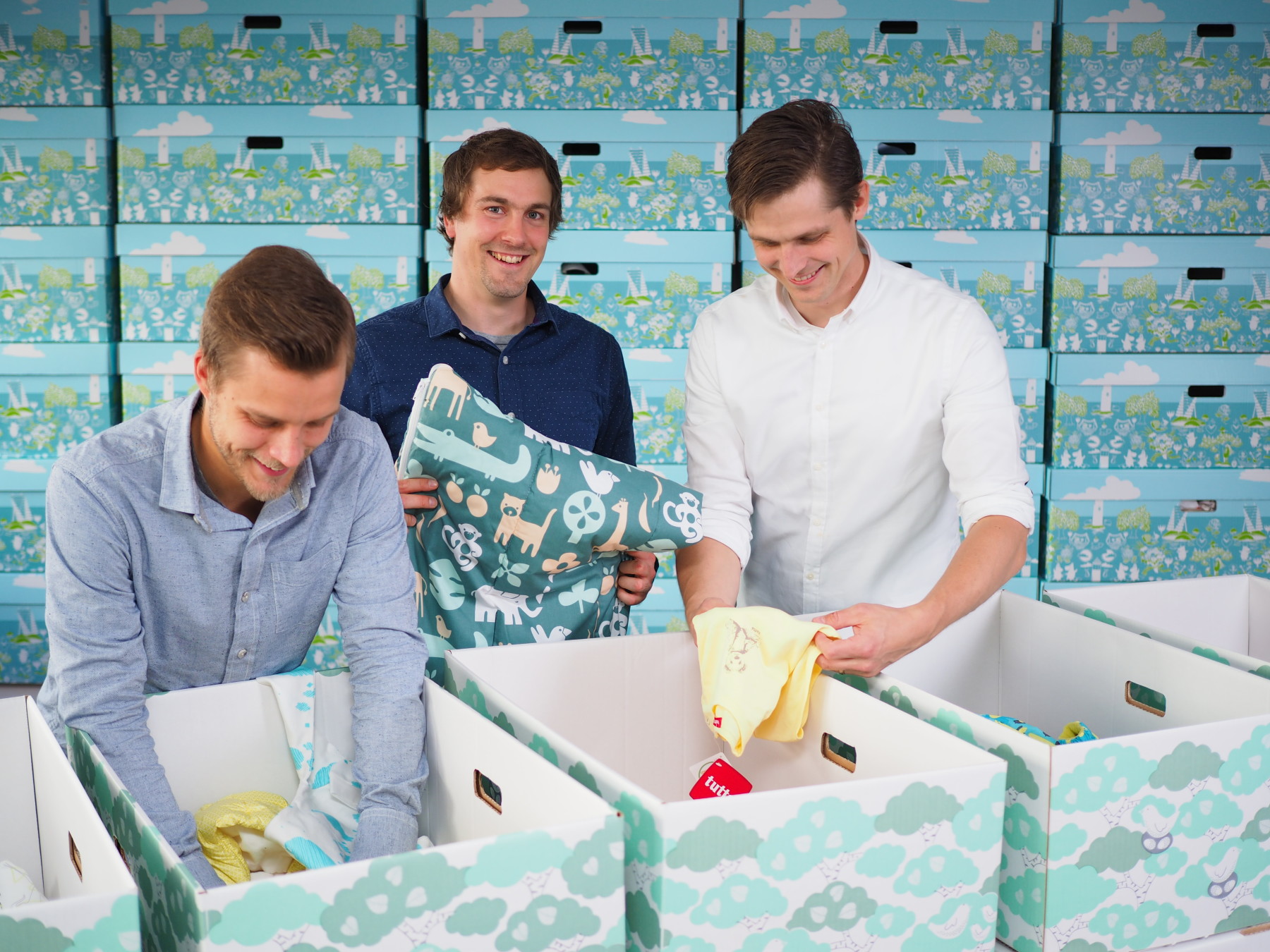 Three Men And A Baby Box Thisisfinland