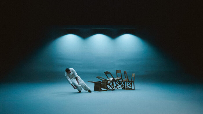 Finnish contemporary circus piece Tempo tours Venice, Singapore and more